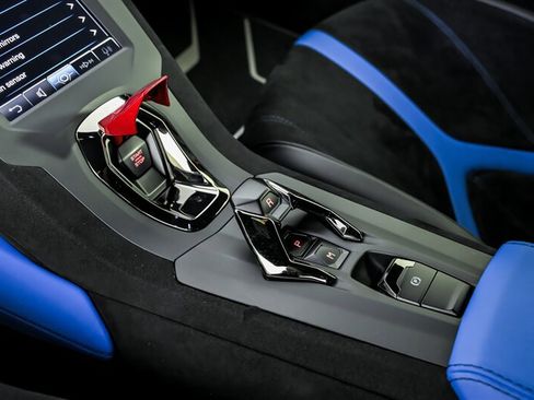 Used 2022 Lamborghini Huracan STO RWD image 36