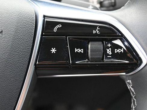 Used 2023 Audi A6 Premium Plus w/ Premium Plus Package image 19