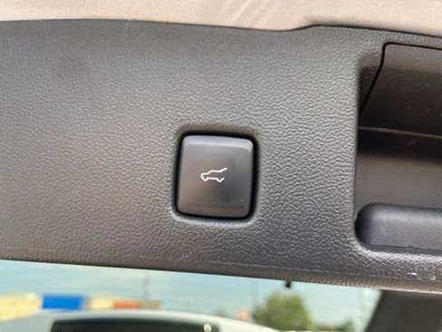 Used 2024 Ford Escape Platinum AWD/4WD image 64