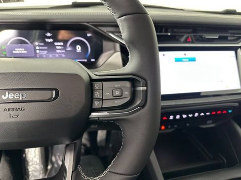 New 2026 Jeep Cherokee Laredo AWD/4WD image 24