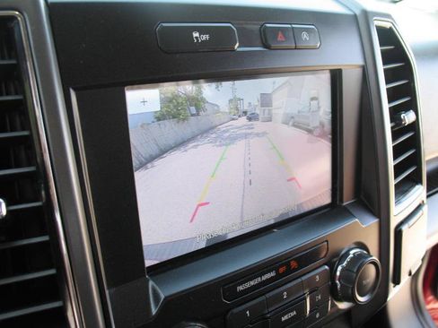 Used 2020 Ford F150 XLT w/ Equipment Group 302A Luxury AWD/4WD image 40