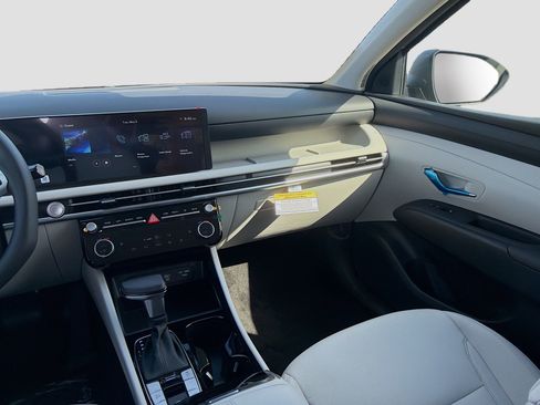 New 2026 Hyundai Tucson SEL FWD image 16