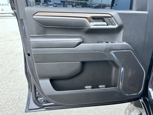 Certified 2023 Chevrolet Silverado 1500 RST w/ Z71 Off-Road Package AWD/4WD image 9