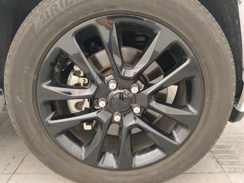 Used 2021 Jeep Grand Cherokee Laredo X RWD image 31