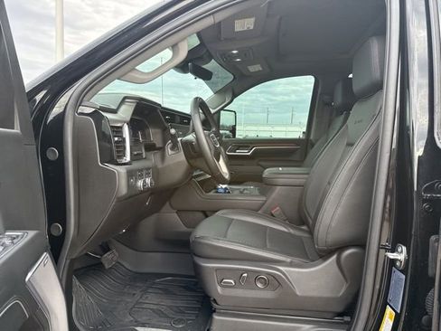 Used 2024 GMC Sierra 2500 Denali w/ Denali Reserve Package image 11