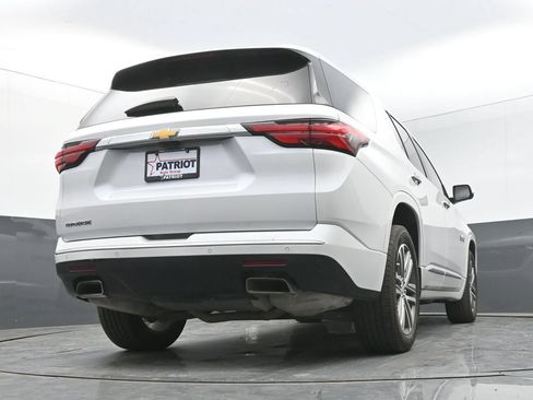 Used 2023 Chevrolet Traverse High Country FWD image 45