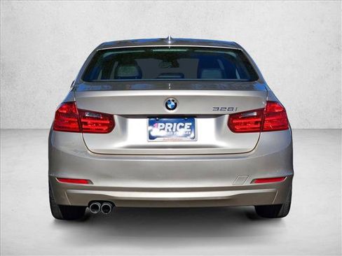 Used 2014 BMW 328i Sedan w/ Premium Package image 6