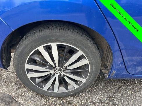 Used 2017 Honda Fit EX image 4