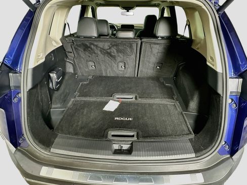 Used 2023 Nissan Rogue SL w/ SL Premium Package FWD image 29