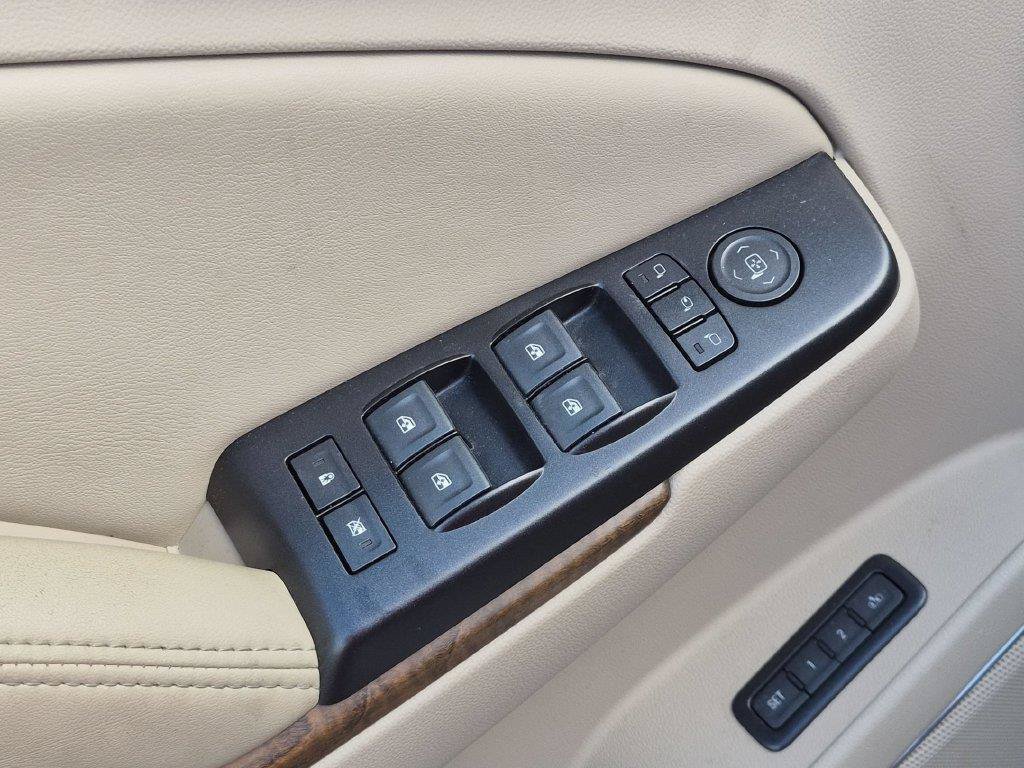 Used 2018 GMC Yukon Denali w/ Open Road Package AWD/4WD image 14