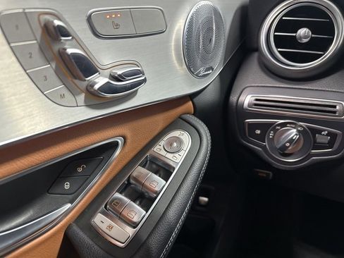 Used 2021 Mercedes-Benz C 300 4MATIC Sedan image 16