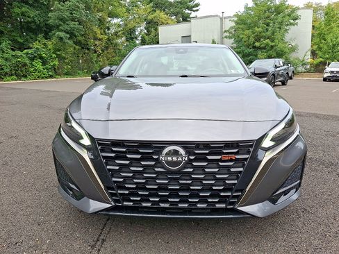 Certified 2024 Nissan Altima 2.5 SR w/ SR Premium Package FWD image 2