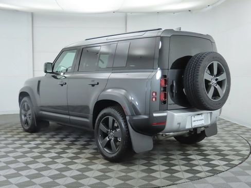 Used 2025 Land Rover Defender 110 S AWD/4WD image 7