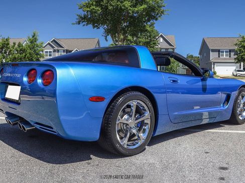 Used 1998 Chevrolet Corvette Coupe w/ Roof Pkg RWD image 8