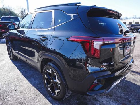 Used 2025 Kia Seltos S image 7