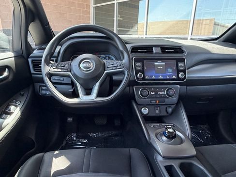 Used 2024 Nissan Leaf S FWD image 16