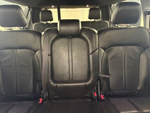 Used 2023 Jeep Wagoneer L Series II RWD image 39