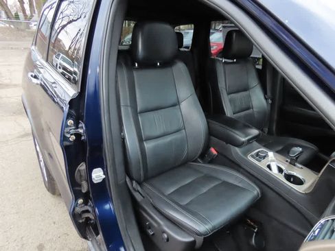 Used 2014 Jeep Grand Cherokee Limited image 18