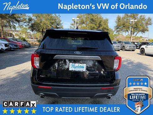 Used 2024 Ford Explorer XLT w/ Equipment Group 202A image 9