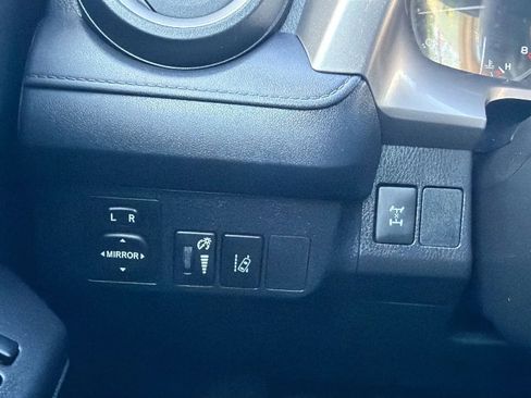 Used 2017 Toyota RAV4 LE w/ All Weather Liner Package AWD/4WD image 15