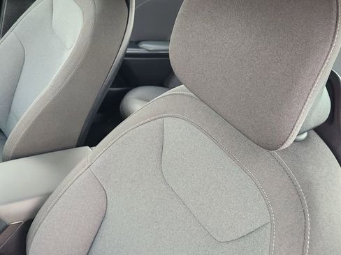 Used 2025 Kia K4 LXS image 24