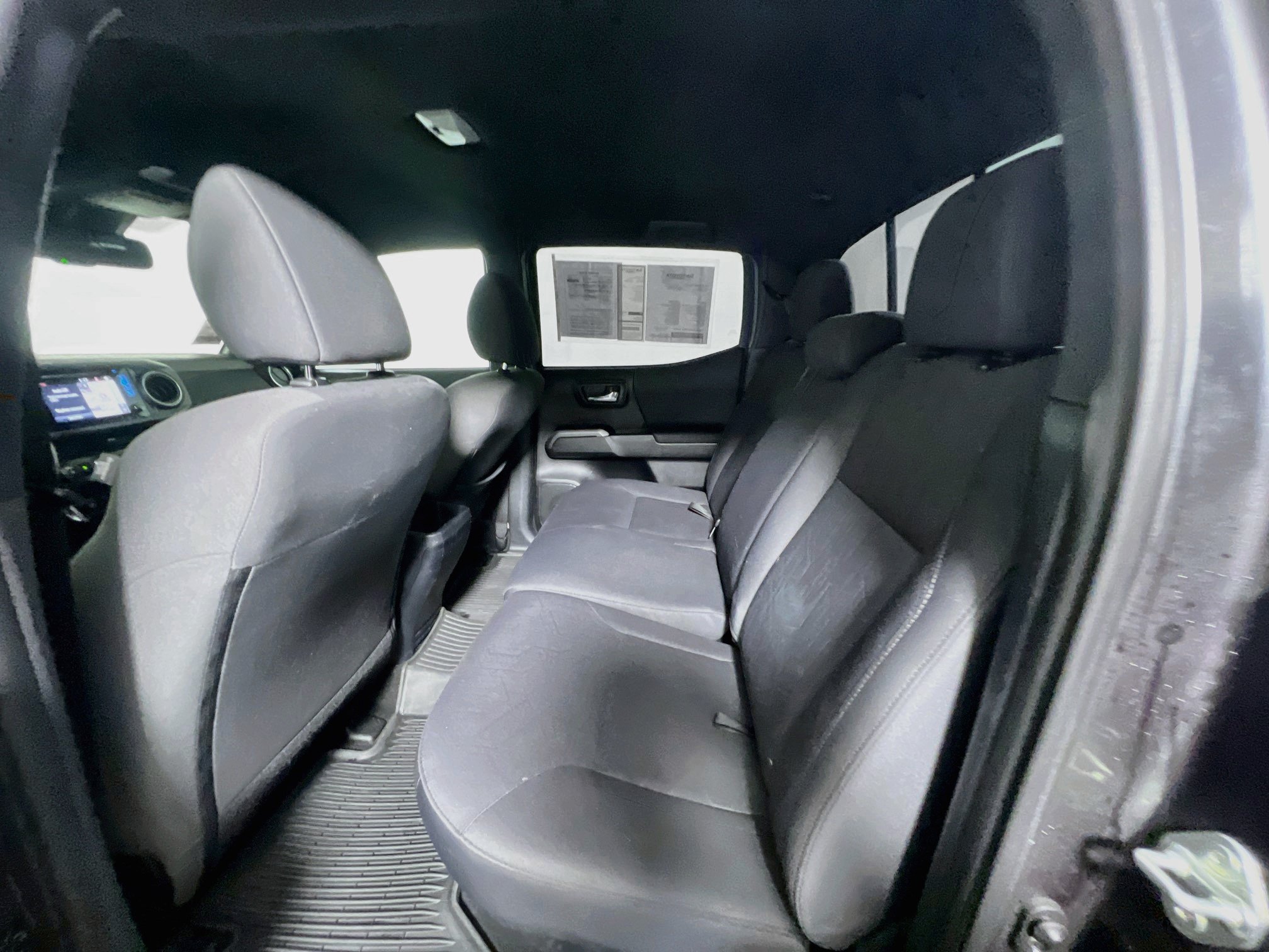 Used 2019 Toyota Tacoma TRD Sport AWD/4WD image 28