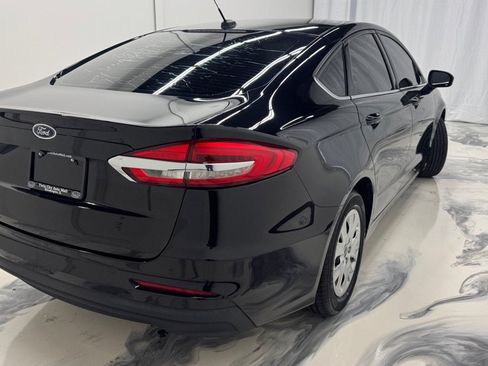 Used 2019 Ford Fusion S FWD image 9