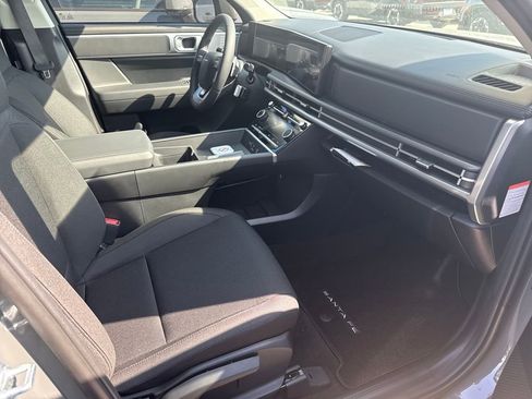 New 2026 Hyundai Santa Fe SE FWD image 13