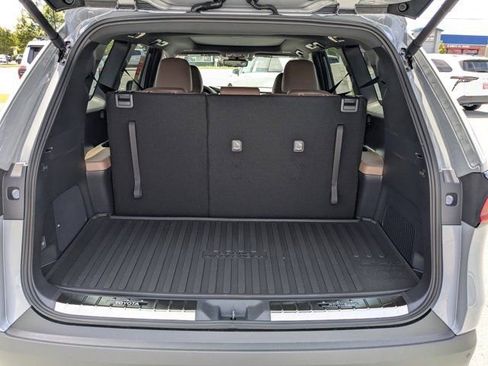 New 2026 Toyota Grand Highlander AWD Hybrid image 13