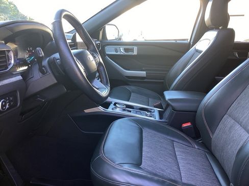 Used 2023 Ford Explorer Timberline w/ Timberline Technology Package image 6