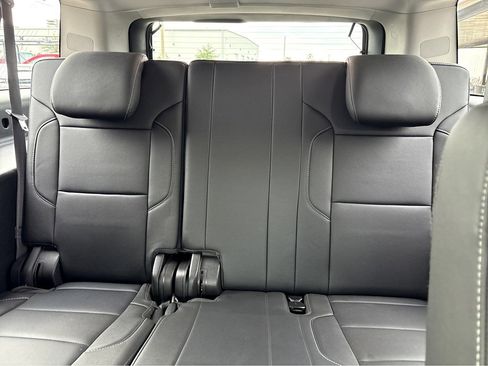 Used 2019 Chevrolet Suburban LT image 28