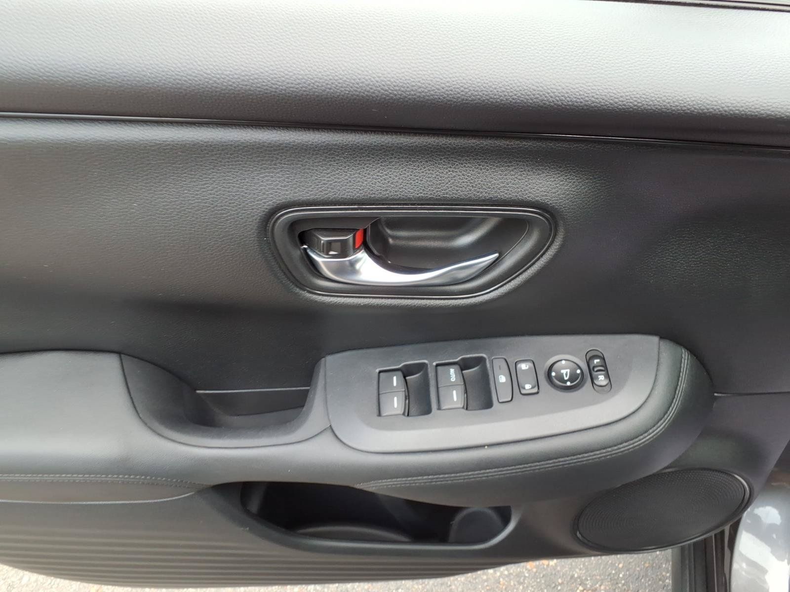 Certified 2024 Honda HR-V LX image 12