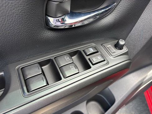 Used 2021 Nissan Titan PRO-4X w/ Pro-4x Utility Package AWD/4WD image 21