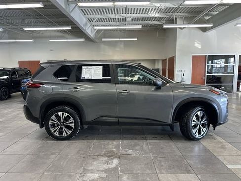 Used 2023 Nissan Rogue SV AWD/4WD image 10