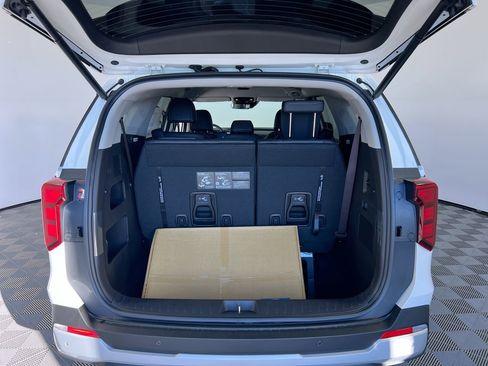 New 2026 Kia Carnival EX image 34