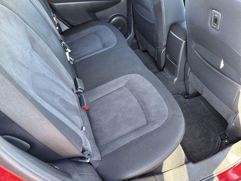 Used 2013 Nissan Rogue S image 13