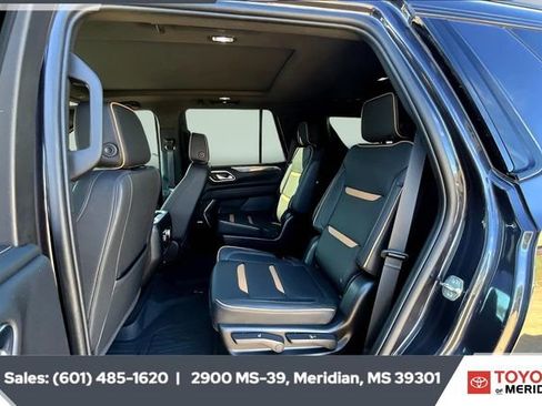 Used 2023 GMC Yukon AT4 w/ AT4 Premium Package image 18