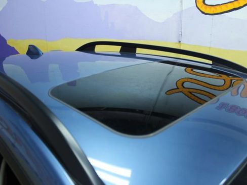 Used 2022 Subaru Crosstrek 2.5i Limited w/ Moonroof Package 2 image 5