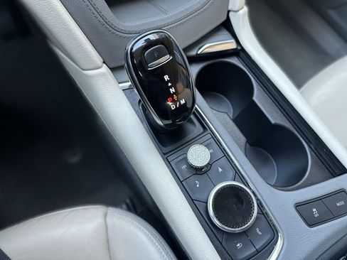 Used 2020 Cadillac XT6 Premium Luxury image 21