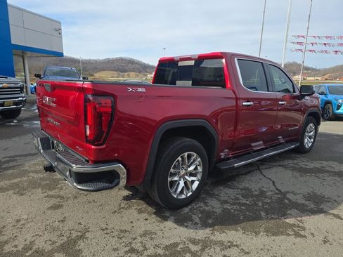 Used 2022 GMC Sierra 1500 SLT w/ SLT Premium Plus Package image 4