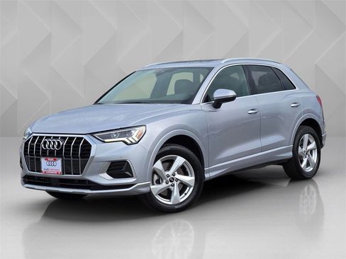 Used 2022 Audi Q3 2.0T Premium Plus w/ Premium Plus Package image 1