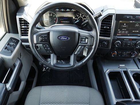 Used 2015 Ford F150 XLT w/ Equipment Group 302A Luxury AWD/4WD image 18