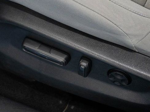 Certified 2018 Honda CR-V EX image 17