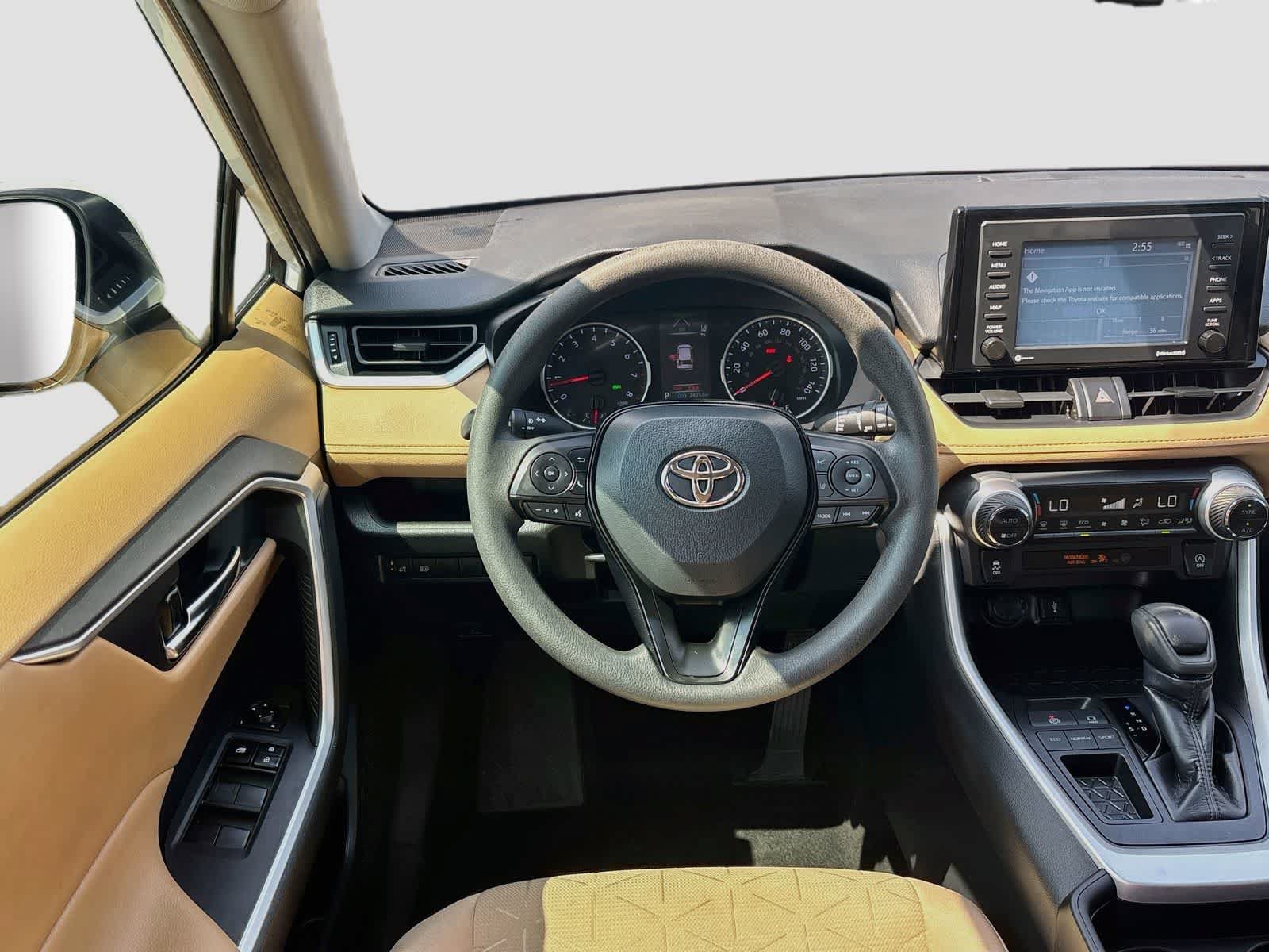 Used 2021 Toyota RAV4 XLE w/ Convenience Package FWD image 24