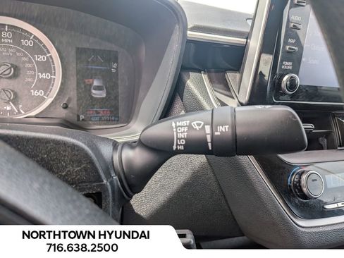 Used 2020 Toyota Corolla LE FWD image 23