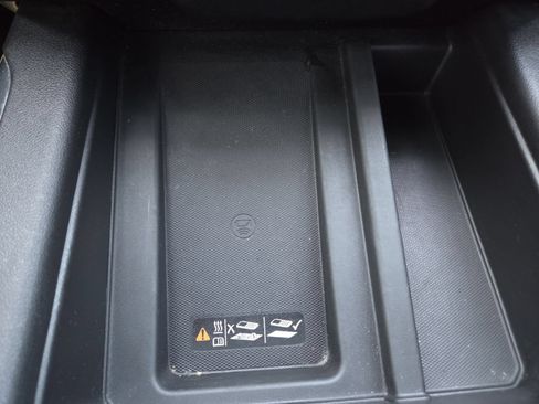 Used 2019 GMC Sierra 1500 AT4 w/ AT4 Premium Package AWD/4WD image 11