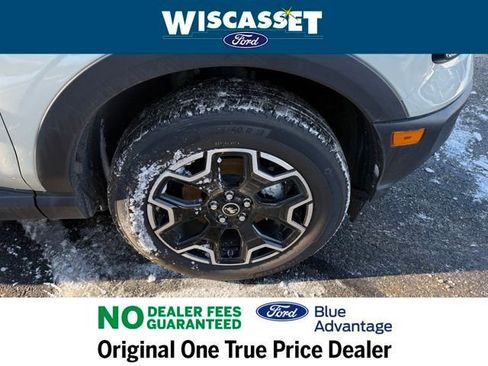 Certified 2025 Ford Bronco Sport Outer Banks w/ Outer Banks Tech Package+ AWD/4WD image 41