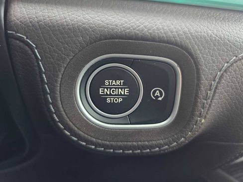 Used 2023 Mercedes-Benz GLS 450 4MATIC image 36