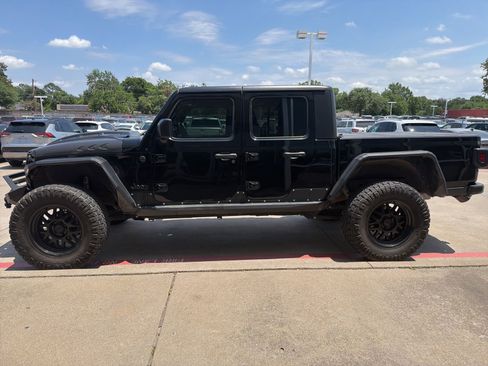 Used 2022 Jeep Gladiator Sport AWD/4WD image 6