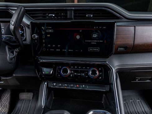 Used 2024 GMC Sierra 3500 Denali Ultimate image 22